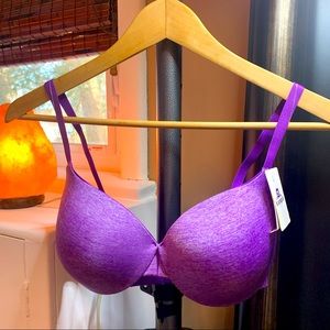 Brand New 34DD b. Tempted by Wacoal light push up bra